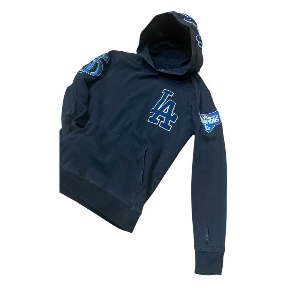 Pro Standard Los Angeles Dodgers Classic Chenille men's pullover hoodie in black - Picture 6 of 10